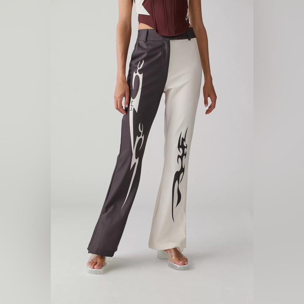 NWOT House of Sunny Black & White Total Tribal Pant - Medium